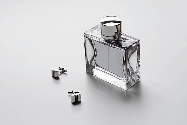 mens-cologne-and-cufflinks