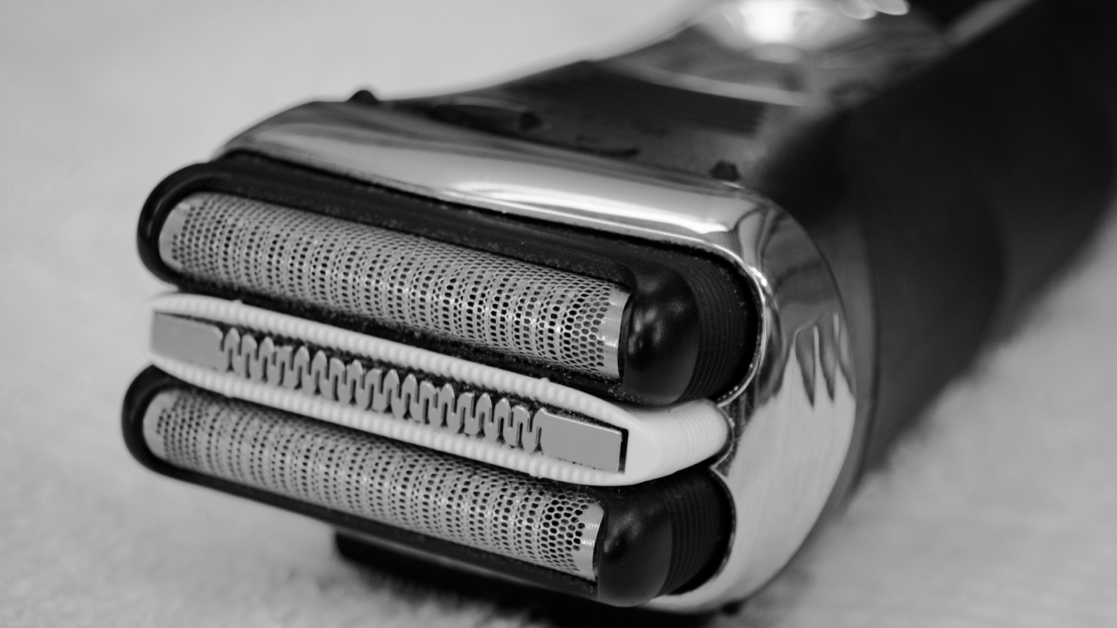 How To Sharpen Electric Razor Blades: A Quick Guide - Dapperly Gents