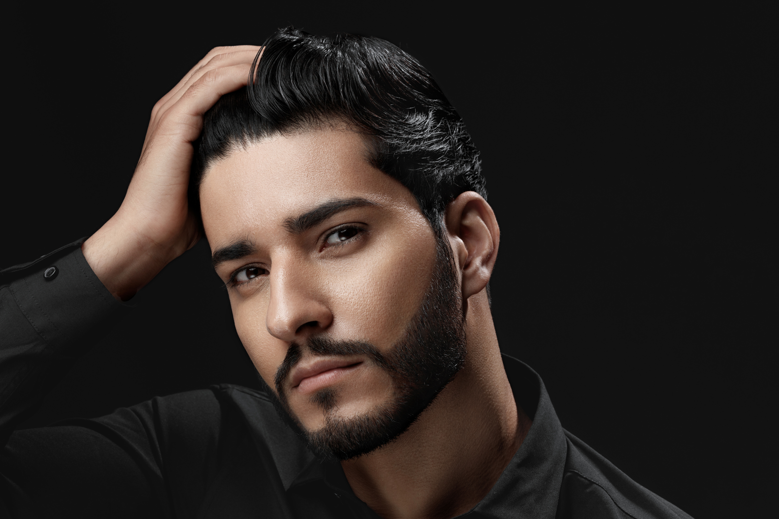 guy with well kept beard - featured image